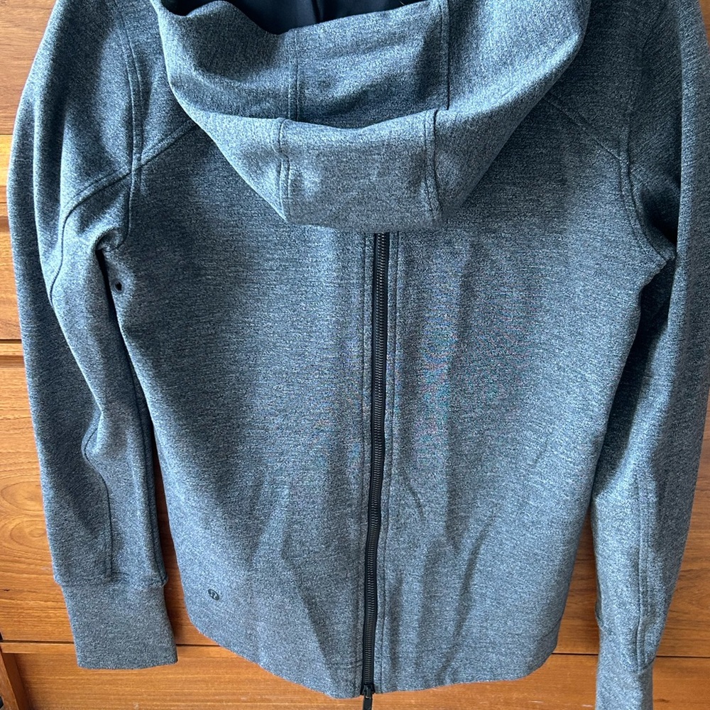 Lululemon expandable hoodie grey size 8